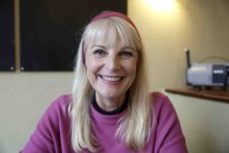 Deutsche Kabarettistin Barbara Ruscher im Interview bezüglich der Premiere von ihrem neuen Programm "Romantik, Aber Zack, Zack" im Café Krümel Köln (© Thomas Brill)