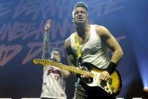 Deutsches Crossover-Musiker-Duo SDP, bestehend aus Vincent Stein und Dag-Alexis Kopplin gastiert auf ihrer "Die wollen nur spielen"-Tour in der Lanxess Arena Köln (&copy; Thomas Brill)