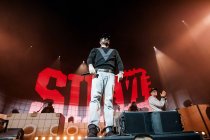 Deutsche Rapper Paul Hartmut Würdig alias Sido gastiert auf seiner "Liebe Live"-Tour in der Lanxess-Arena Köln (© Thomas Brill)