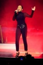 Nigerianisch-britische Soul- und R+B-Sängerin Sade Adu gastiert auf ihrer "Soldier of Love"- Tour in der Lanxess-Arena Köln (&copy; Thomas Brill)