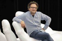 Chordirektor der Oper Köln Rustam Samedov im Interview bezüglich der Premiere der konzertante Aufführung von Georges Bizet "Die Perlenfischer" im StaatenHaus Köln (© Thomas Brill)