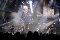 Deutsche Seemanns-Pop-Band Santiano gastiert auf ihrer "Auf nach Doggerland!"-Tour in der Lanxess-Arena Köln (&copy; Thomas Brill)