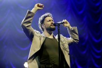 Britischer Popsänger Calum Scott gastiert auf seiner "The Avenoir"-Tour in der Lanxess Arena Köln (&copy; Thomas Brill)