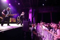 Englische Punkrock-Band Sex Pistols gastiert auf ihrer "Pistols 50Th Jubilee"-Tour im E-Werk Köln (&copy; Thomas Brill)
