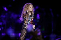 Kolumbianische Pop- und Rock-Sängerin Shakira gastierte auf ihrer "El Dorado"-Tour in der Lanxess-Arena Köln (© Thomas Brill)