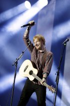 Britische Singer-Songwriter Ed Sheeran gastiert auf seiner "X"-Tour im ISS Dome Düsseldorf (&copy; Thomas Brill)