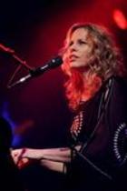 Amerikanische Pop-Sängerin Vonda Shepard gastiert auf ihrer "From The Sun"-Tour in der Kulturkirche Köln (© Thomas Brill)