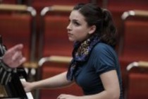 Russische Pianistin Olga Scheps begleitet die Russische Staatskapelle Moskau unter der Leitung des russischen Dirigenten Valery Poliansky in der Philharmonie Köln (&copy; Thomas Brill)