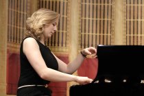 Deutsche Rezitator Lutz Görner gastiert in Begleitung der deutschen Pianistin Nadia Singer auf seiner "Ludwig van Beethoven - Sein Leben, seine Musik"-Tour im Belgischen Haus Köln (© Thomas Brill)