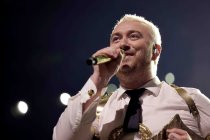 Britische Singer-Songwriter Sam Smith gastiert auf seiner "Gloria the Tour" in der Lanxess-Arena Köln (© Thomas Brill)