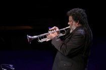 Amerikanische Jazz-Musiker Vijay Iyer und Wadada Leo Smith gastieren auf ihrer "A Cosmic Rhythm With Each Stroke"-Tour in der Philharmonie Köln (© Thomas Brill)