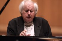Russische Pianist Grigory Sokolov gastiert mit Werken von Robert Schumann und Frédéric Chopin in der Philharmonie Köln (© Thomas Brill)