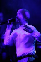 Britische Pop-Musiker Jimmy Somerville gastiert mit seiner Band auf seiner "Freedom To Dance"-Tour im Gloria Theater Köln (© Thomas Brill)