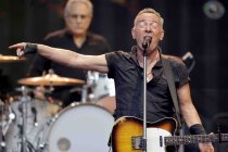 Amerikanischer Rockmusiker Bruce Springsteen gastiert mit seiner The E-Street-Band auf seiner "Tour 2023" in der MERKUR SPIEL-ARENA Düsseldorf (© Thomas Brill)