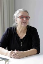 Künstlerische Leiterin Jutta Staerk im Interview bezüglich ihres 16 jährigen Engagement am COMEDIA Theater Köln (&copy; Thomas Brill)