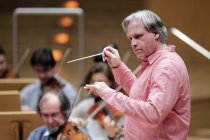 Deutsche Dirigent Markus Stenz leitet das Grzenich-Orchester Kln in der Philharmonie Kln (© Thomas Brill)