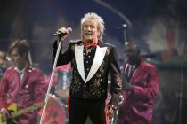 Britische Rock- und Pop-Sänger Rod Stewart gastiert auf seiner "Blood Red Roses"-Tour in der Lanxess-Arena Köln (© Thomas Brill)