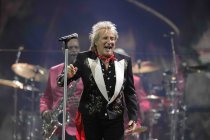 Britische Rock- und Pop-Sänger Rod Stewart gastiert auf seiner "Blood Red Roses"-Tour in der Lanxess-Arena Köln (© Thomas Brill)