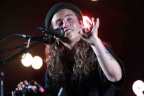 Australisch-maltesische non-binäre Singer-Songwriter*in Tash Sultana gastiert auf ihrer "Flow State"-Tour im Palladium Köln (© Thomas Brill)