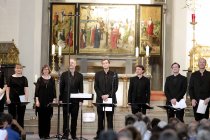Britische Vokalensemble Tallis Scholars gastiert mit dem Programm "Carlo Gesualdo zum 400. Todestag" beim "Romanischer Sommer Köln" in der Kirche St. Kunibert Köln (© Thomas Brill)
