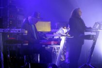 Deutsche Musikformation der elektronischen Musik Tangerine Dream gastiert auf ihrer "Phaedra Farewell"-Tour im Theater am Tanzbrunnen Köln (© Thomas Brill)