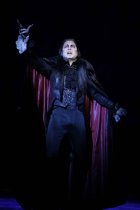 Deutschsprachiges Musical Tanz der Vampire gastiert vom 14. Februar bis 29. September 2018 im Musical Dome Köln (© Thomas Brill)
