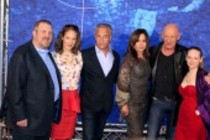 Tatort: Kino-Preview für „Kinderland“ (Leipzig) und „Ihr Kinderlein kommet“ (Köln) mit Ballauf (Klaus J. Behrendt) und Schenk (Dietmar Bär) am Kennedy-Ufer, Köln (© Thomas Brill)