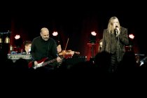 Experimentelle Rockmusiker Teho Teardo & Blixa Bargeld gastiert auf ihrer ""Christian & Mauro"-Tour in der Kulturkirche Köln (&copy; Thomas Brill Thomas Brill)