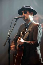 Britische Popgruppe The Divine Comedy gastiert auf ihrer "European"-Tour in der Stadthalle Köln-Mülheim (&copy; Thomas Brill)