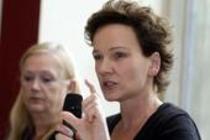 Intendantin Karin Beier und Rita Thiele stellen das Programm 2010/2011 für des Schauspiel Köln im Schauspielhaus Köln vor (© Thomas Brill)