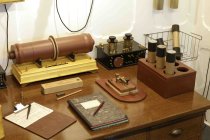 Die Ausstellung „Titanic: Eine Immersive Reise“ gastiert vom 07. Februar bis 29. Juni 2025 im Ex-Autohaus, Oskar-Jäger-Straße 99 in Köln (&copy; Thomas Brill)