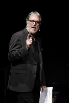 Deutsche Schlagersängerin Mary Roos und der deutsche Kabarettist Wolfgang Trepper gastieren mit ihrer Programm "Nutten, Koks und frische Erdbeeren"-Tour im Gloria Theater Köln (&copy; Thomas Brill)