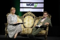 Jördis Triebel, Lars Rudolph, Mathias Greffrath, Annette Schavan, Michael Hampe, Quichotte sprechen über "Die neue Aufkärung. Woran kann man heute noch glauben?" im Klaus-von-Bismarck-Saal im Funkhaus Köln (© Thomas Brill)