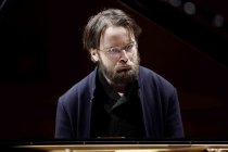 Russische Pianist Daniil Trifonov gastiert mit Werken von Alexander Skrjabin, Ludwig van Beethoven, Alexander Borodin und Sergej Prokofjew in der Philharmonie Köln (&copy; Thomas Brill)