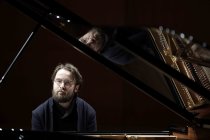 Russische Pianist Daniil Trifonov gastiert mit Werken von Alexander Skrjabin, Ludwig van Beethoven, Alexander Borodin und Sergej Prokofjew in der Philharmonie Köln (&copy; Thomas Brill)