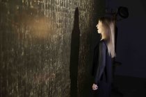 close Up – lontano 3 - Musiktheater des Kölner Künstlers Manos Tsangaris in der Ausstellung "make the secrets productive!" gastiert vom 14. September 2008 bis 31. August 2009 in Kolumba, dem Kunstmuseum des Erzbistums Köln (&copy; Thomas Brill)