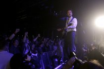 Britische Musiker Frank Turner gastiert mit seiner Band The Sleeping Souls auf seiner "Positive Songs For Negative People"-Tour im Palladium Köln (© Thomas Brill)