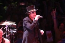 Irische Rockband U2 gastiert auf ihrer "eXPERIENCE + iNNOCENCE"-Tour in der Lanxess-Arena Köln (&copy; Thomas Brill)