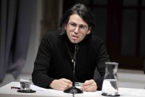 Die Schriftsteller Deniz Utlu und Reber Yousef sprechen über das Projekt "Weiter schreiben jetzt" im Literaturhaus Köln (&copy; Thomas Brill)