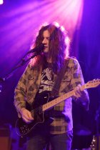 Amerikanische Sänger Kurt Vile and the Violators gastiert auf seiner "Bottle It In" in Die Kantine Köln (© Thomas Brill)