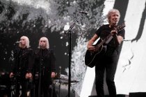 Britischer Musiker und Ex-Pink Floyd-Sänger Roger Waters gastiert mit Werken von Pink Floyd auf seiner "Us and Them"-Tour in der Lanxess Arena Köln (© Thomas Brill)