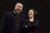 Deutsche Schriftstellerin Herta Müller trifft den chinesischen Desidenten Ai Weiwei bei der lit.COLOGNE 2010 im Schauspielhaus Köln (© Thomas Brill)