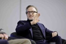 Deutsche Rock-Sänger Marius Müller-Westernhagen und Friedrich Dönhoff sprechen über Westernhagens „Ein Leben der Superlative" im Rahmen der 23. lit.COLOGNE im Kölner StaatenHaus (&copy; Thomas Brill)