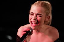 Amerikanische Jazzsängerin Brenna Whitaker gastiert auf ihrer "Brenna Whitaker"-Tour im Luxor Köln (© Thomas Brill)