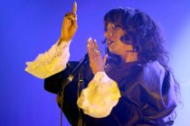 Deutsch-ghanaische Soulsängerin Jennifer Yaa Akoto Kieck alias "Y’akoto" gastiert auf ihrer "The Witch"-Tour in der Kulturkirche Köln (© Thomas Brill)