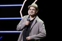 Deutsche Komiker Kaya Yanar gastiert bei der 1Live Cologne Comedy-Nacht XXL in der Lanxess-Arena Köln (&copy; Thomas Brill)