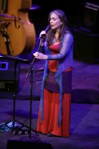 Grieschische Sängerin Savina Yannatou gastiert in Begleitung ihrer Band Primavera en Salonico auf ihrer "Songs of Thessaloniki"-Tour in der Philharmonie Köln (&copy; Thomas Brill)