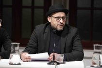 Die Schriftsteller Deniz Utlu und Reber Yousef sprechen über das Projekt "Weiter schreiben jetzt" im Literaturhaus Köln (&copy; Thomas Brill)