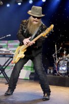 Amerikanische Bluesrock- und Southern Rock-Band ZZ Top gastiert auf ihrer "Hell Raisers"-Tour Open-Air am Tanzbrunnen Köln (© Thomas Brill)