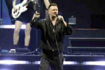 Deutsche Sänger Benjamin Fritsch alias Ben Zucker gastiert auf seiner "Kämpferherz"-Arenatour in der Lanxess-Arena Köln (&copy; Thomas Brill)